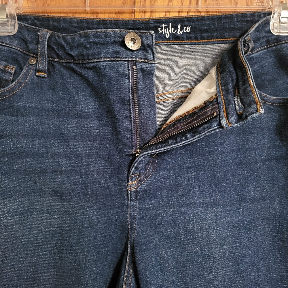 Style & Co Jean Curvy Capri Size 14 - Picture 4 of 9